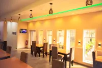 Beniks Courtyard Hotel - Bữa sáng
