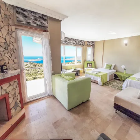 Villa Asoa Отели рядом с достопримечательностью «Пляж Капуташ»