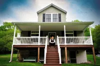 The Village at Houser's Crossing Hotels in Tamaqua