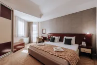 Apartments Del Mar Hotels in Petrovac