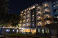 Nine Pyramids View Hotel