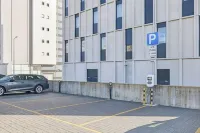 B&B Hotel Famalicão - parking