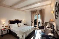 Tenuta Del Poggio Antico