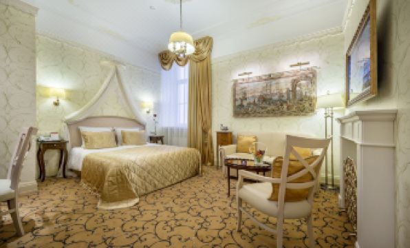 Imperial Hotel & Restaurant