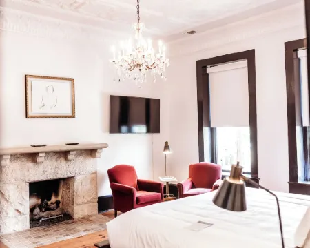 Hotel Giles Hotels in Comfort