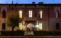 Hotel Navy Các khách sạn gần Stazione di Livorno Centrale