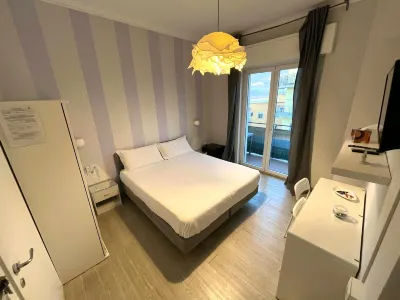 B&B F.Rooms zona ospedaliera Napoli CIN IT063049B4UH4FN3NG Hotel in zona Garden di Maio di Ivan di Maio