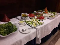 Dar El Aaz - breakfast