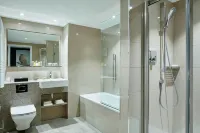倫敦希思羅機場萬豪酒店 - 泳池