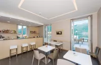 Hotel Helvetia Hotel a Lezzeno