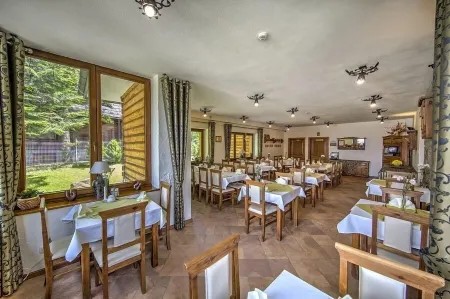 Hotel Dwór Karolówka