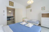 利尼亞諾海濱與陽光公寓