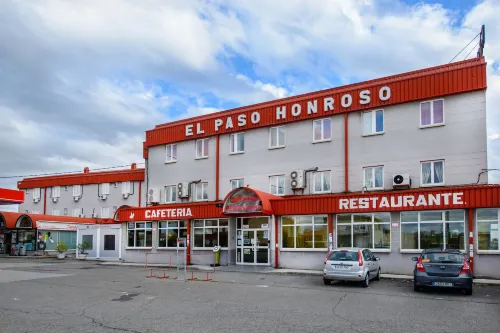 Hotel El Paso Honroso - Lemmikkieläimet sallittu