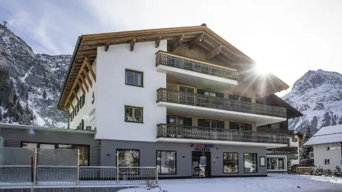 Anthony´s Alpin Hotel Garni - balcony