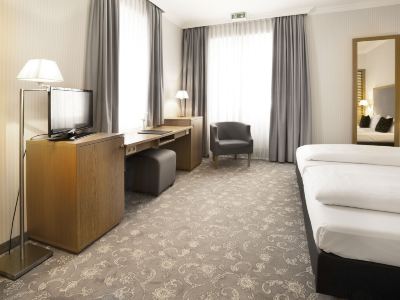 Townhouse Hotel