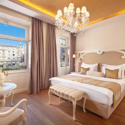Piazza Heritage Hotel Отели рядом с достопримечательностью «Старая ратуша»