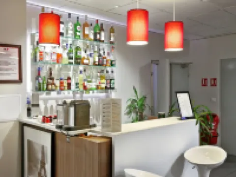 Hôtel l'Amandier Hotels in Nanterre