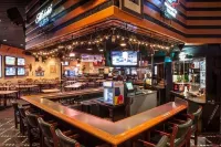 Decatur Conference Center and Hotel - Bar