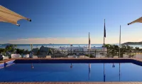 Whitsunday Terraces Resort Hotels in Airlie Beach