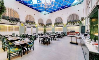 E Square the Fern, Pune