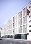 أبارت هوتل أداجيو كولن سيتي