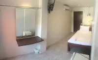 Chaba Chalet Hotel - sarapan