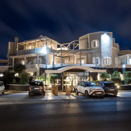Smy Santorini Suites & Villas