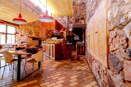 Bastion House Отели рядом с достопримечательностью «Twenty Three on Riverside»