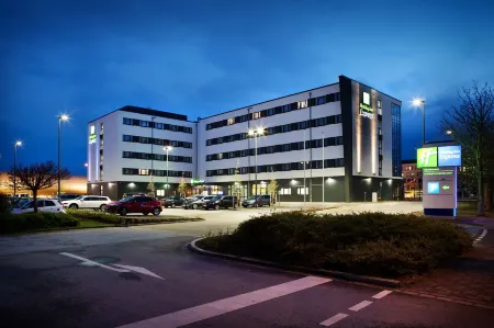 Holiday Inn Express Oberhausen Отели рядом с достопримечательностью «König Pilsener Arena»