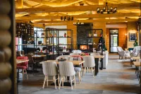 CORNELIA DELUXE RESIDENCE