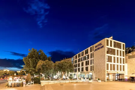 Hotel Jadran Šibenik Отели в г. Скрадин