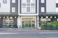Campanile Paris Ouest - Pont de Suresnes Các khách sạn gần Sogitec Industries