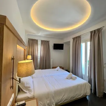 Matogianni Hotel Các khách sạn gần Khu Little Venice