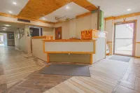 ホームタウン  イン バイ  OYO - リベラル カンザス - 2つ星