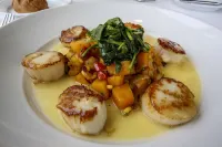 Spruce Point Inn Resort and Spa - breakfast
