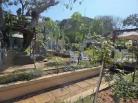 Fairway Guest House Hotels near Japanese Gardens