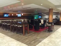 Holiday Inn DES MOINES-AIRPORT/CONF CENTER by IHG - Quầy bar
