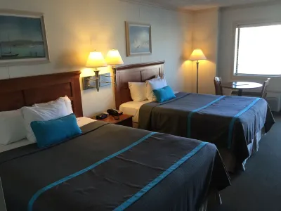 Harbor Lights Resort