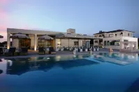 Lagouvardos Village Hotel
