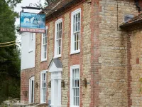 The White Horse Inn Hotels in Duncton