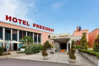 Grand Hotel President Hotels near Chiesa di Santa Maria della Fratta
