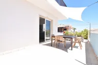 Santa Barbara House