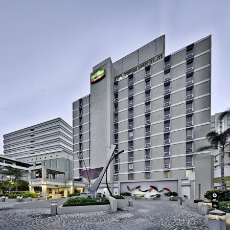 Courtyard San Juan Miramar