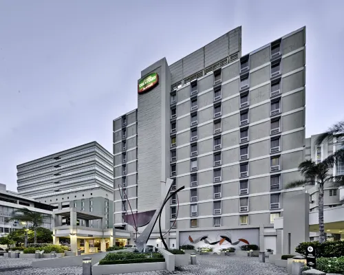 Courtyard San Juan Miramar Hotels near Miramar