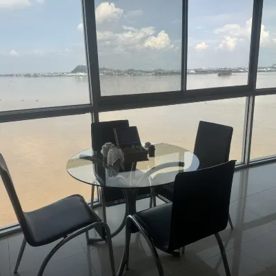 River View Suites Puerto Santa Ana GYE Hotels near Santa Ana Park