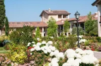 Garda Apartments San Vigilio Golf Hotels in Pozzolengo