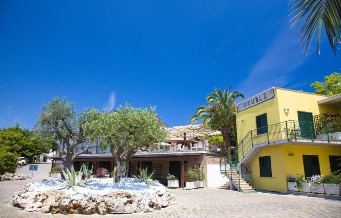 Hotel le Cave