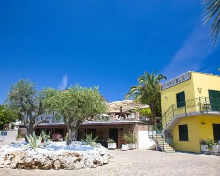 Hotel le Cave Hoteles en Sirolo