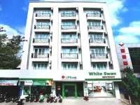 White Swan Apartment Hotels in Phước Tiến