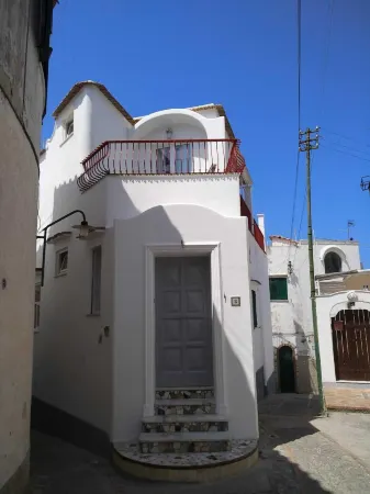 R&D Rest and Dream Capri Отели рядом с достопримечательностью «Monte Solaro»